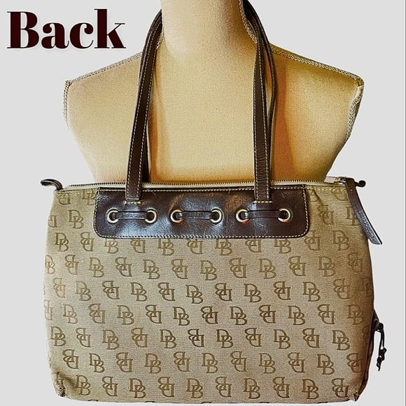 Dooney & Bourke Signature Satchel Leather Zip Closure Tassel Bag EUC - Picture 2 of 6